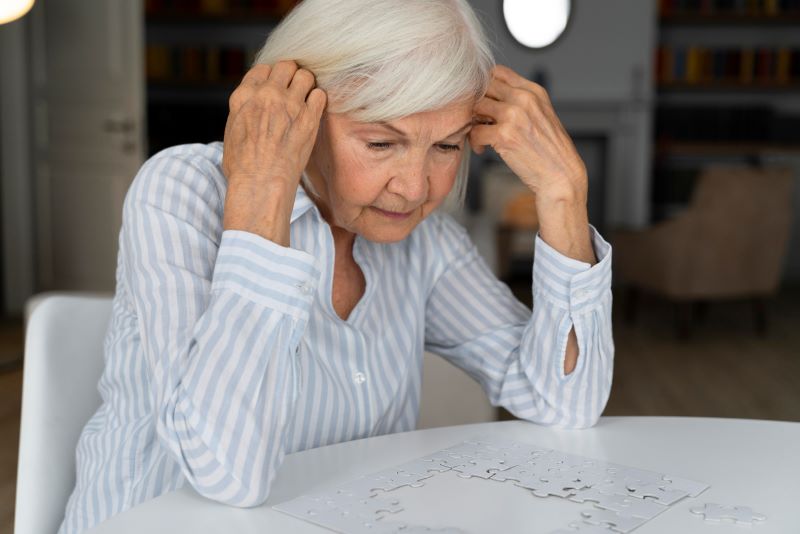 alzheimerjeva bolezen simptomi