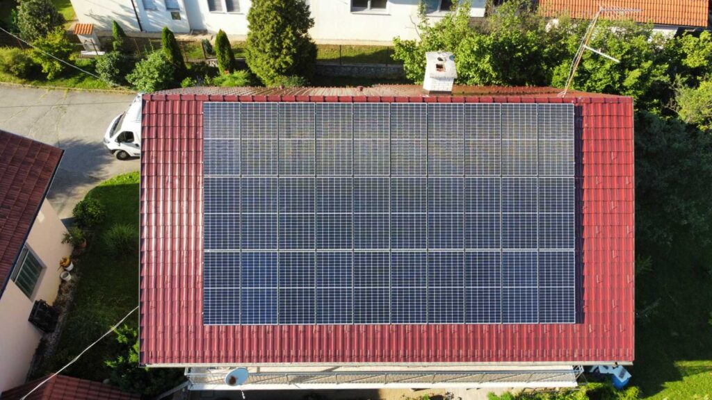 paneli za sončno elektrarno